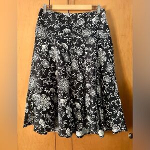 GAP Black & White Floral Vintage Linen Midi Skirt EUC
